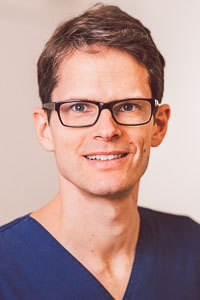 Dr. Dr. Florian Fialka - Facharzt für Mund-Kiefer-Gesichtschirurgie